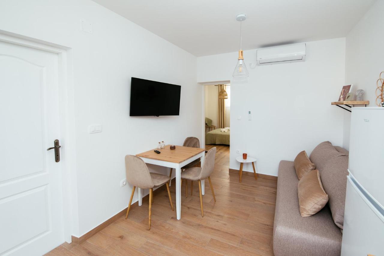 Apartmani Barbarosa Sveti Filip i Jakov Eksteriør bilde